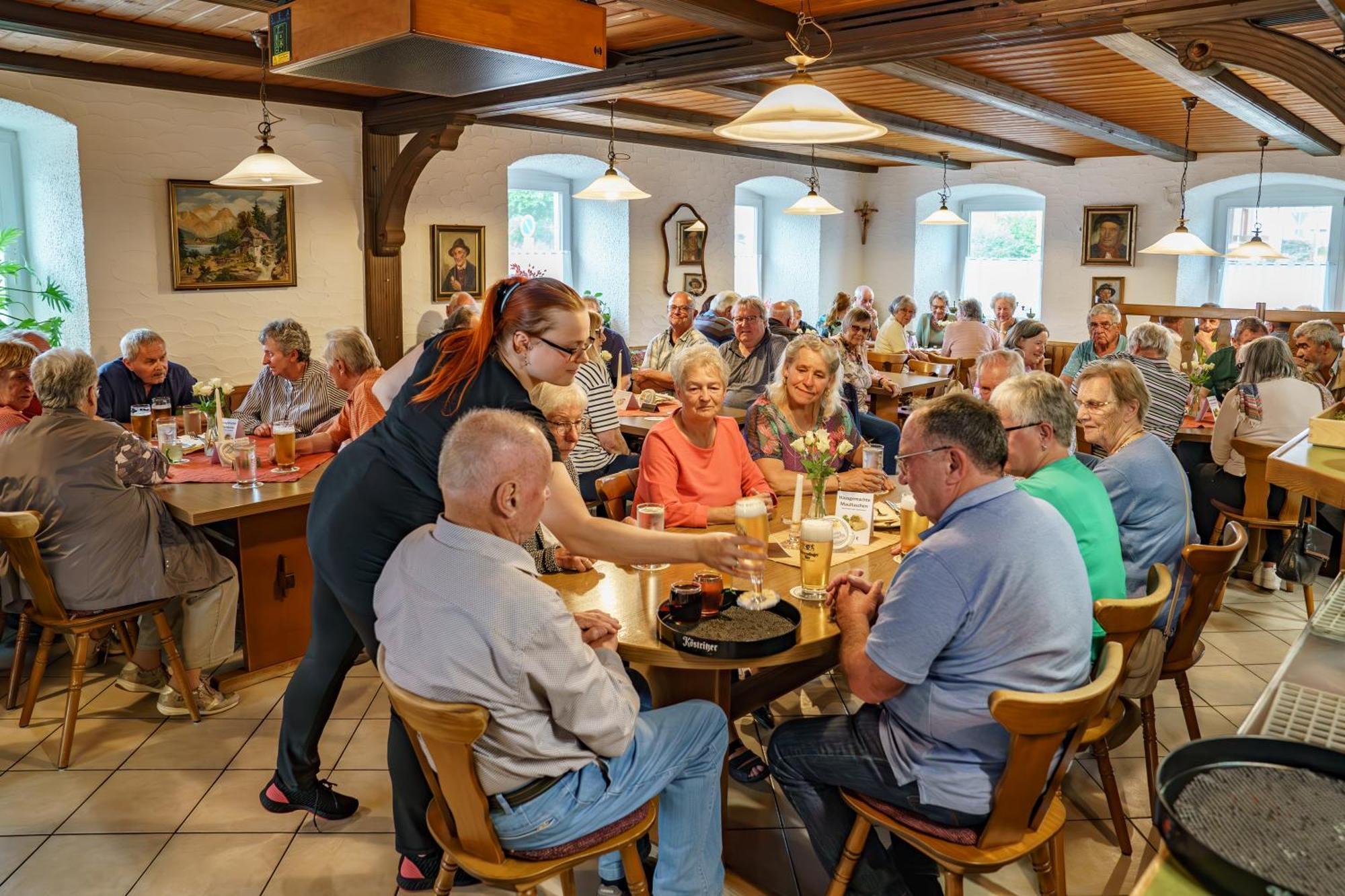 Landgasthof Ochsen Neresheim Exterior photo